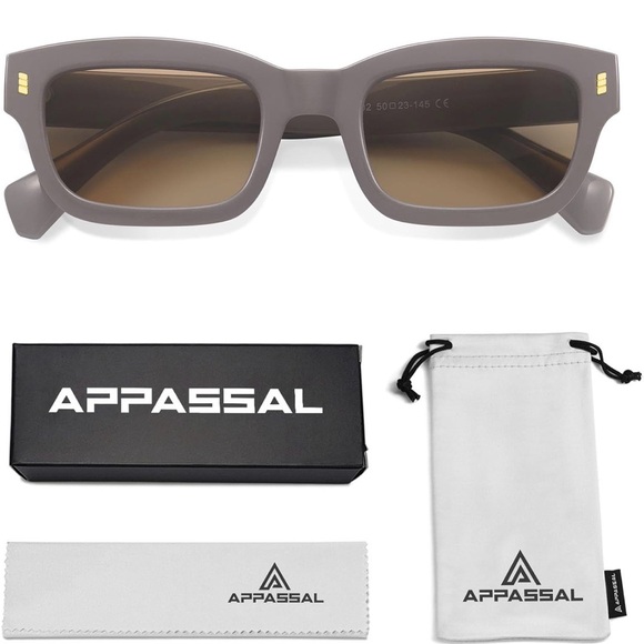 ‼️SOLD‼️Vintage Square Sunglasses - Picture 4 of 5